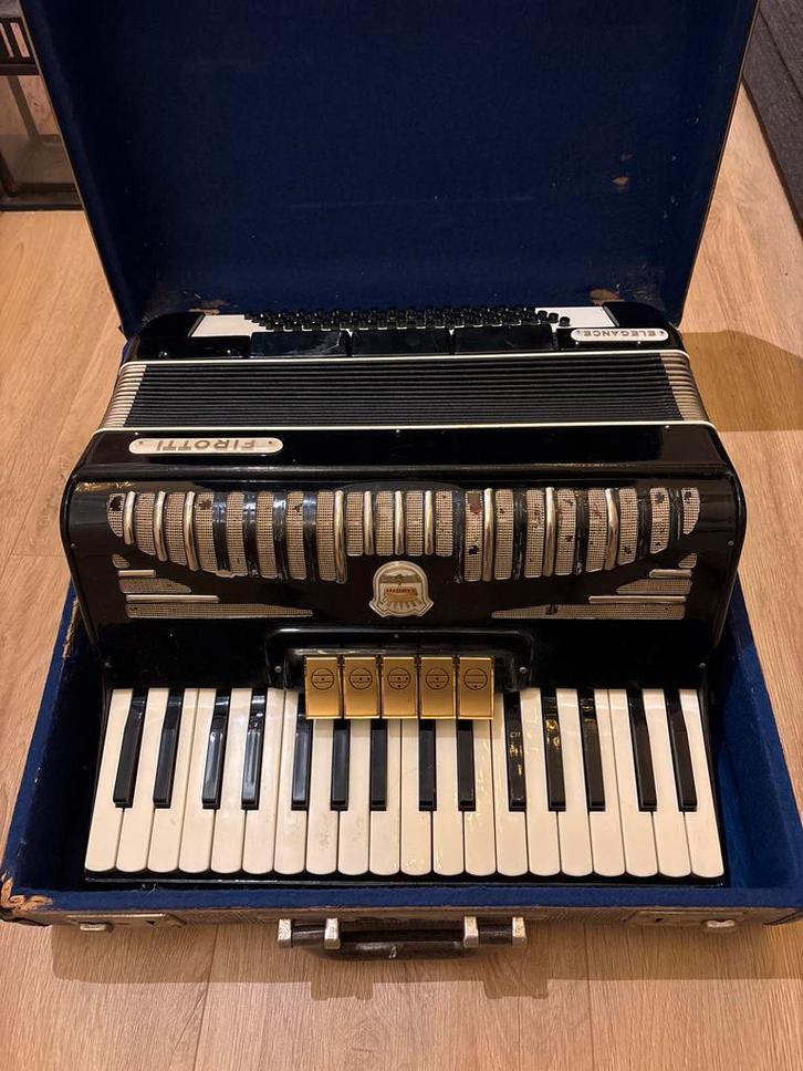 Firotti Elegance Accordeon - Opknapper, Muziek en Instrumenten, Accordeons, Gebruikt, Toetsaccordeon, Overige formaten, Overige merken