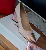 Gezocht Brunate maat 39, Kleding | Dames, Schoenen, Ophalen of Verzenden, Zo goed als nieuw, Sneakers of Gympen