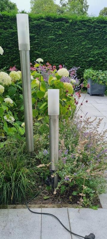 tuinverlichting, RVS met stekker en ronde plexiglas kop beschikbaar voor biedingen