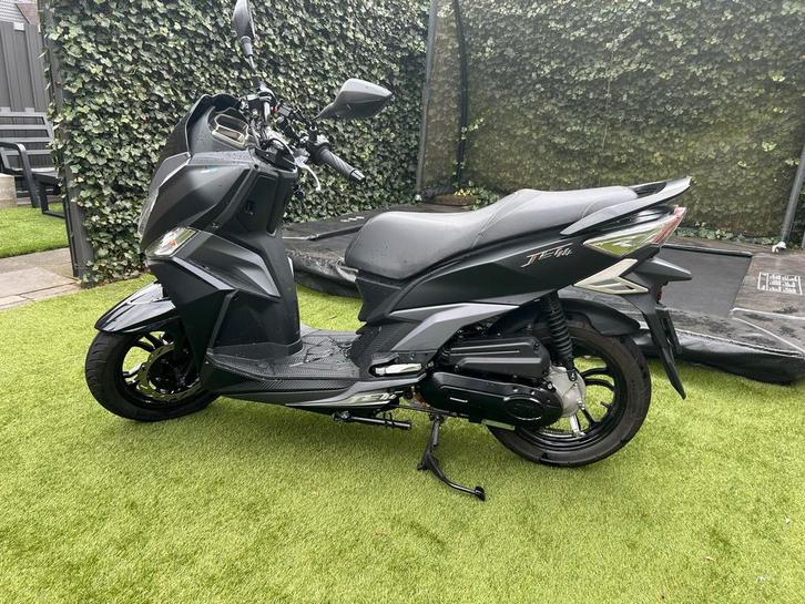 SYM Jet 14 (2024) - 6500 km- Perfecte staat!, Fietsen en Brommers, Brommeronderdelen | Scooters, Zo goed als nieuw, SYM, Overige typen