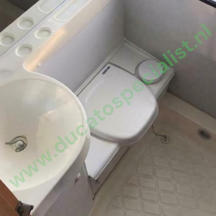Inbouw toilet camper diverse soorten, Caravans en Kamperen, Camper-accessoires, Gebruikt, Verzenden