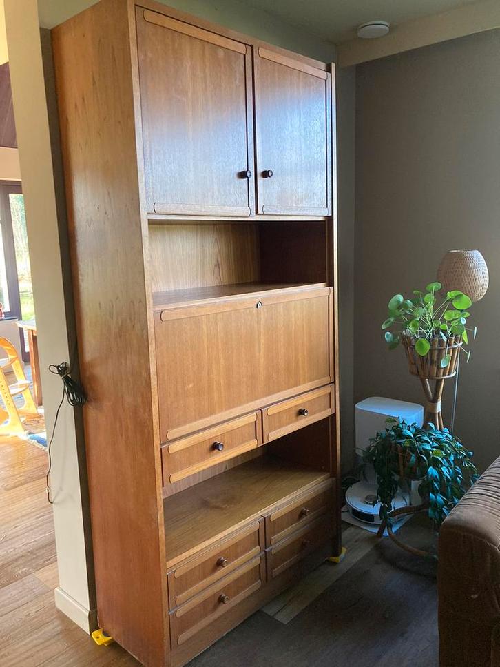 Vintage 70’s wandkast van Musterring inclusief bar, Huis en Inrichting, Kasten | Boekenkasten, Zo goed als nieuw, 100 tot 150 cm