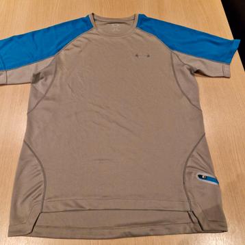 Oakley Sportshirt Maat M beschikbaar voor biedingen