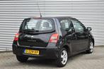 Renault TWINGO 1.2-16V AUTHENTIQUE / APK T/M 26-02-2026, Auto's, Voorwielaandrijving, Twingo, 4 cilinders, 4 stoelen