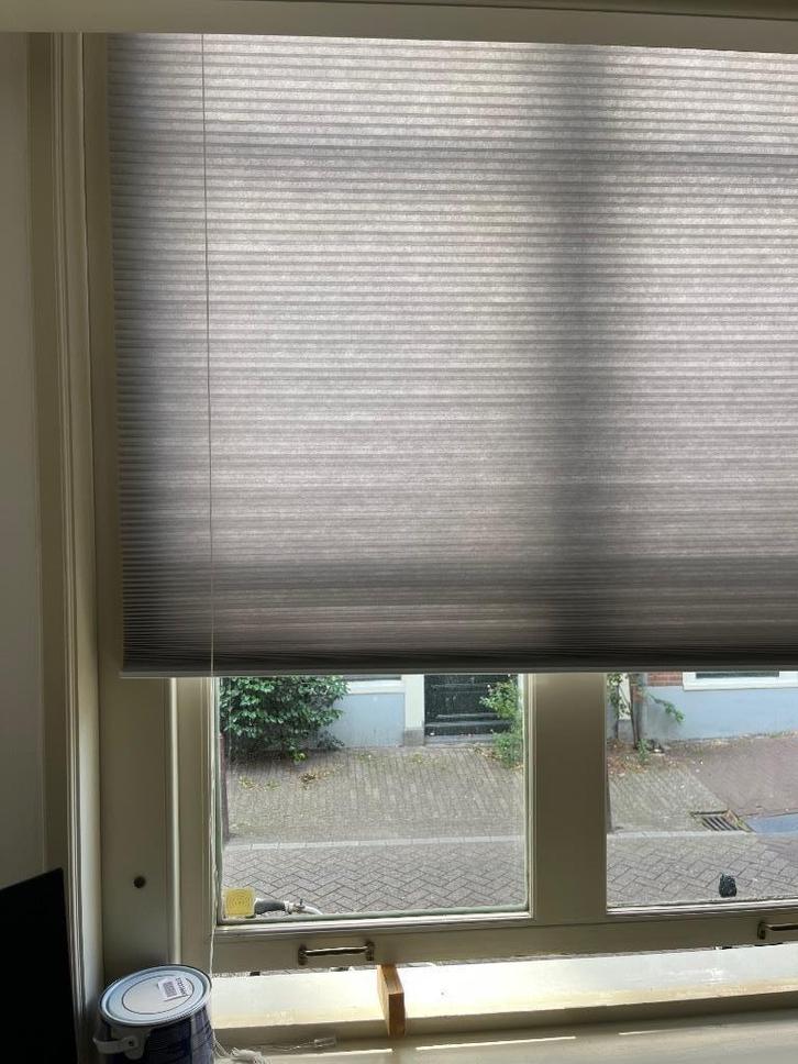 Plissé gordijnen, Huis en Inrichting, Stoffering | Gordijnen en Lamellen, Zo goed als nieuw, 200 cm of meer, 100 tot 150 cm, Grijs