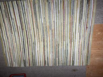 Kleurrijk Vloerkleed met Banen beschikbaar voor biedingen