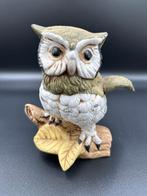 Porseleinen Uil op Boomstam – 13 cm Hoog, Verzenden, Zo goed als nieuw, Dier