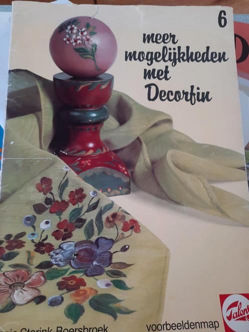 Een pakket technieken verven en hobby tijdschriften, Boeken, Hobby en Vrije tijd, Zo goed als nieuw, Ophalen of Verzenden