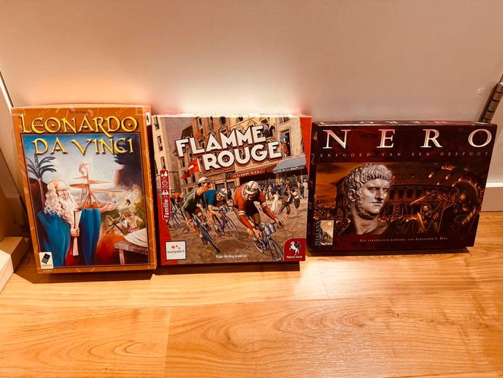 Drie bordspellen: Flamme Rouge, Nero en Leonardo da Vinci, Hobby en Vrije tijd, Gezelschapsspellen | Bordspellen, Gebruikt, Een of twee spelers