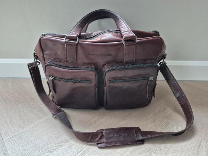 The Chesterfield Brand Misha Laptoptas bruin - leder, Computers en Software, Laptoptassen, Zo goed als nieuw, Schoudertas, 17 inch of meer