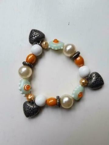 5 Leuke Verschillende Armbandjes, €2,00 per stuk. beschikbaar voor biedingen
