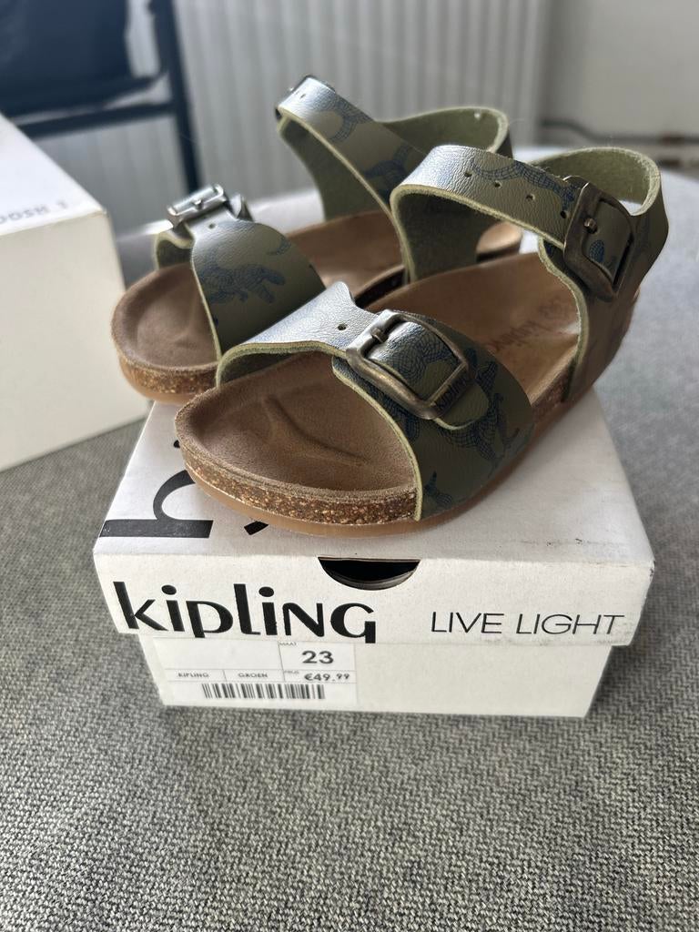 Kipling sandaaltjes groen met dino print maat 23, Kinderen en Baby's, Kinderkleding | Schoenen en Sokken, Jongen of Meisje, Schoenen