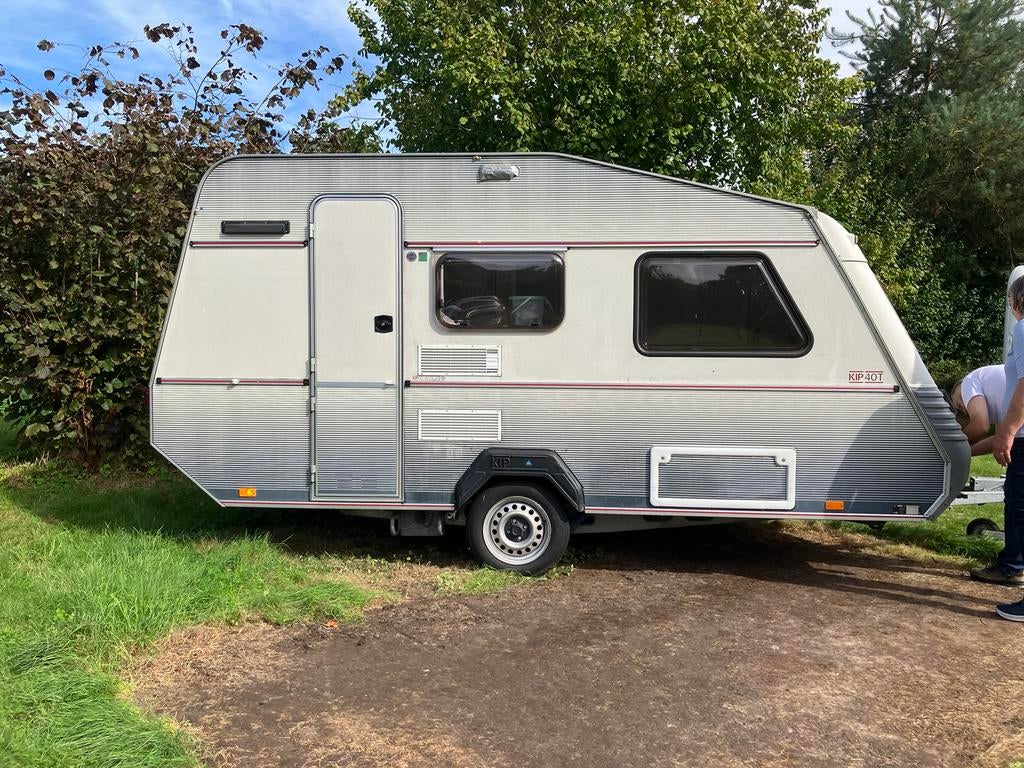 Kip caravan, Caravans en Kamperen, Caravans, Particulier, tot en met 4, 750 - 1000 kg, Kleine zit, Kip, Vast bed, 5 tot 6 meter
