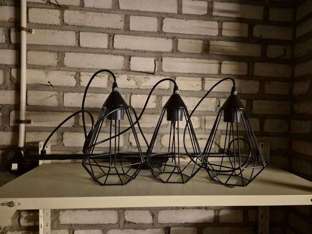 Set van 3 industriële hanglampen, zwart metaal, Huis en Inrichting, Lampen | Hanglampen, Zo goed als nieuw, 50 tot 75 cm, Metaal