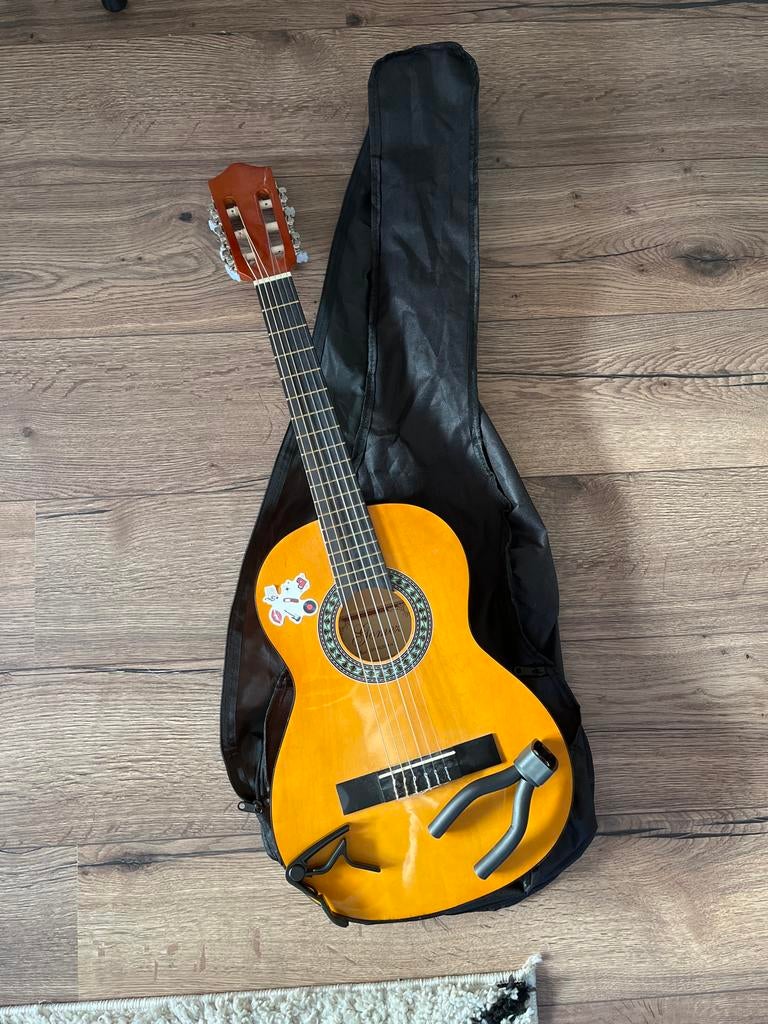 Klassieke gitaar met hoes, capo en gitaarstandaard, Ophalen of Verzenden, Gebruikt, Klassieke of Spaanse gitaar, Met koffer