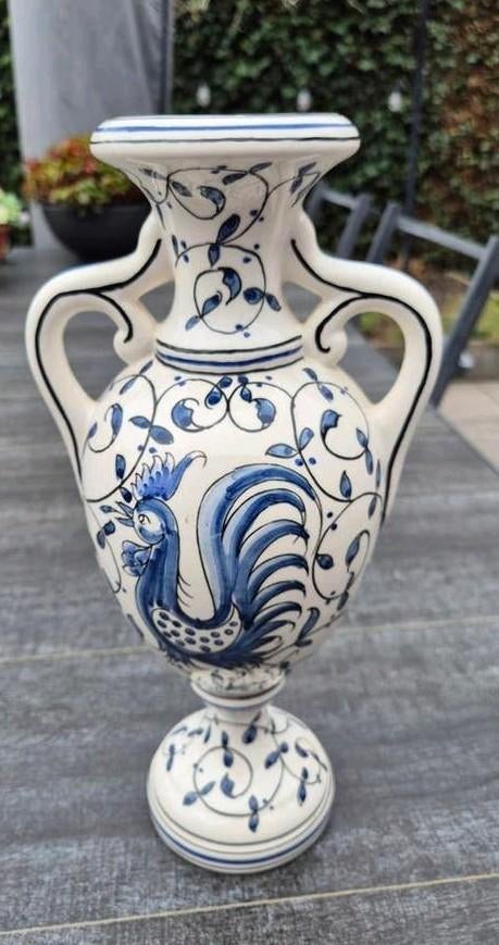 Handgeschilderde Portugese vaas met haan - 33 cm hoog, Ophalen of Verzenden