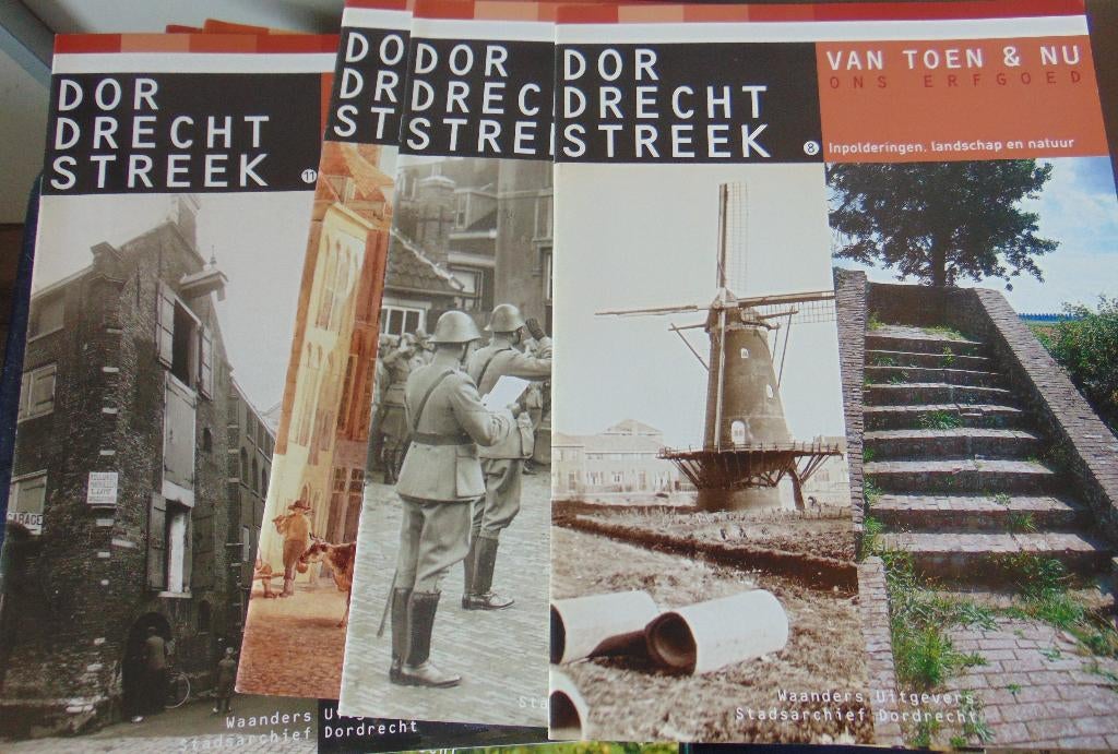 boekjes geschiedenis  dordrecht, Ophalen of Verzenden, Zo goed als nieuw