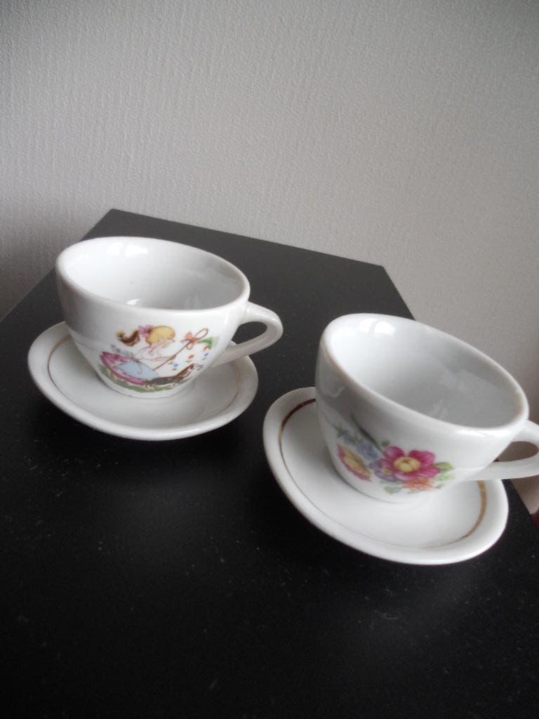 div. kinderservies + picknickmandje, Ophalen of Verzenden, Gebruikt, Porselein, Overige typen