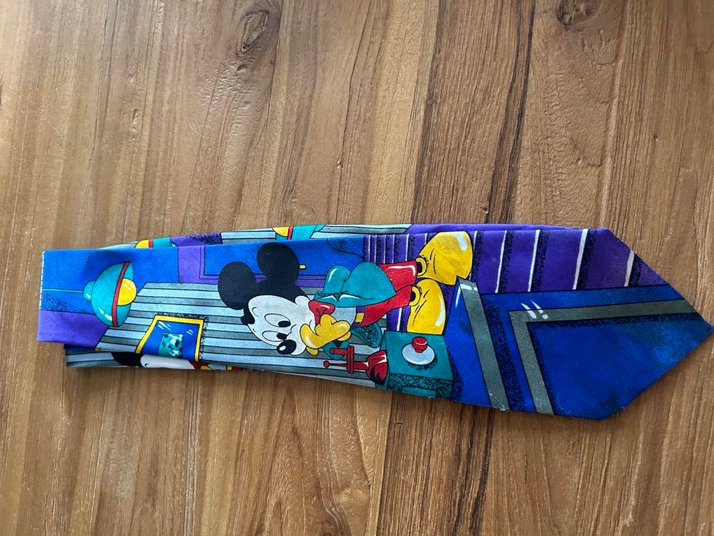 Leuke Disney stropdassen - Mickey, Dalmatiërs, Leeuwenkoning, Ophalen of Verzenden, Gedragen, Overige kleuren, Met patroon