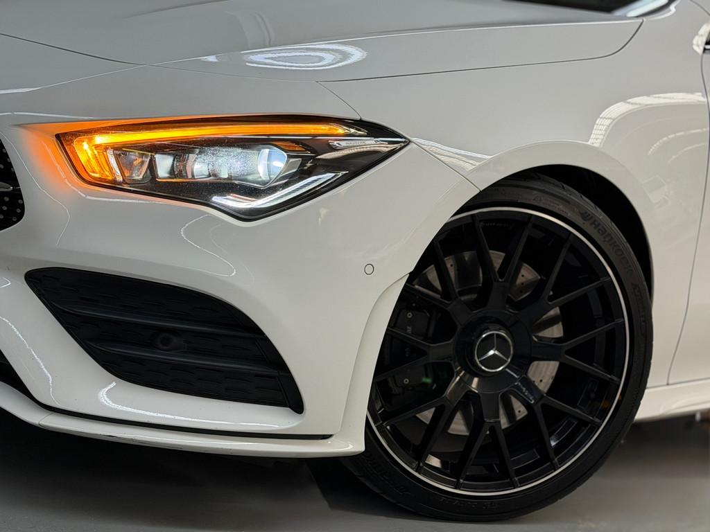 Mercedes-Benz CLA-klasse Shooting Brake 250 Premium AMG PANO, Auto's, Mercedes-Benz, CLA, Gebruikt, 4 cilinders, 14 km/l