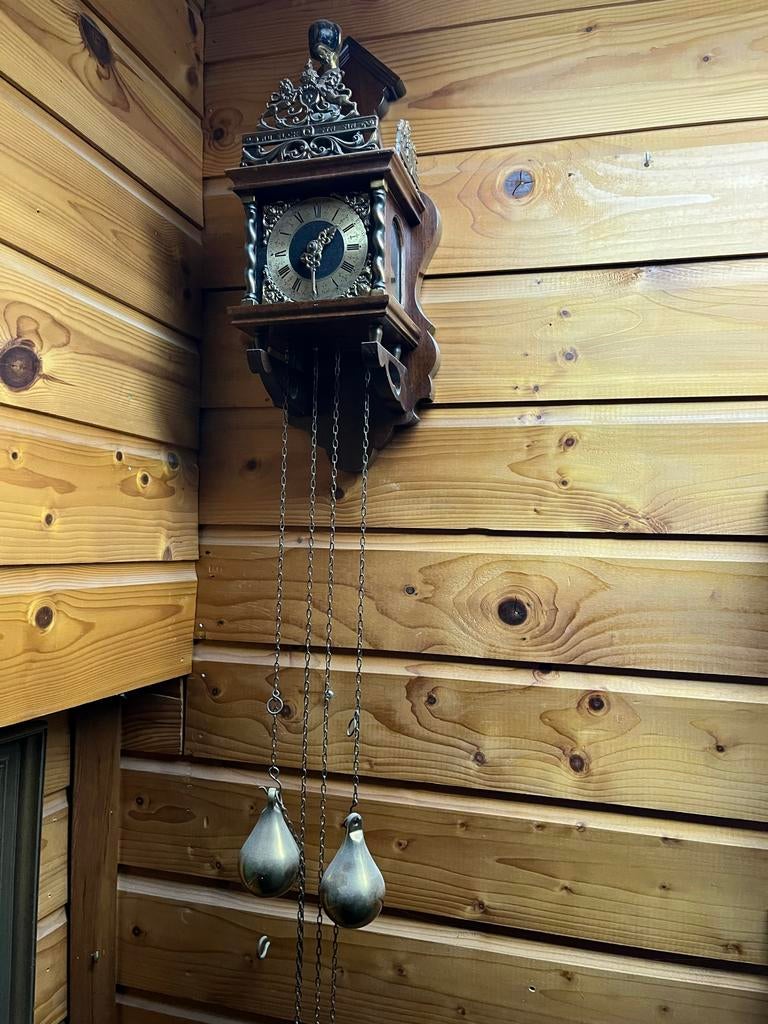 Antieke houten klok met kettingen, Antiek en Kunst, Antiek | Klokken, Ophalen