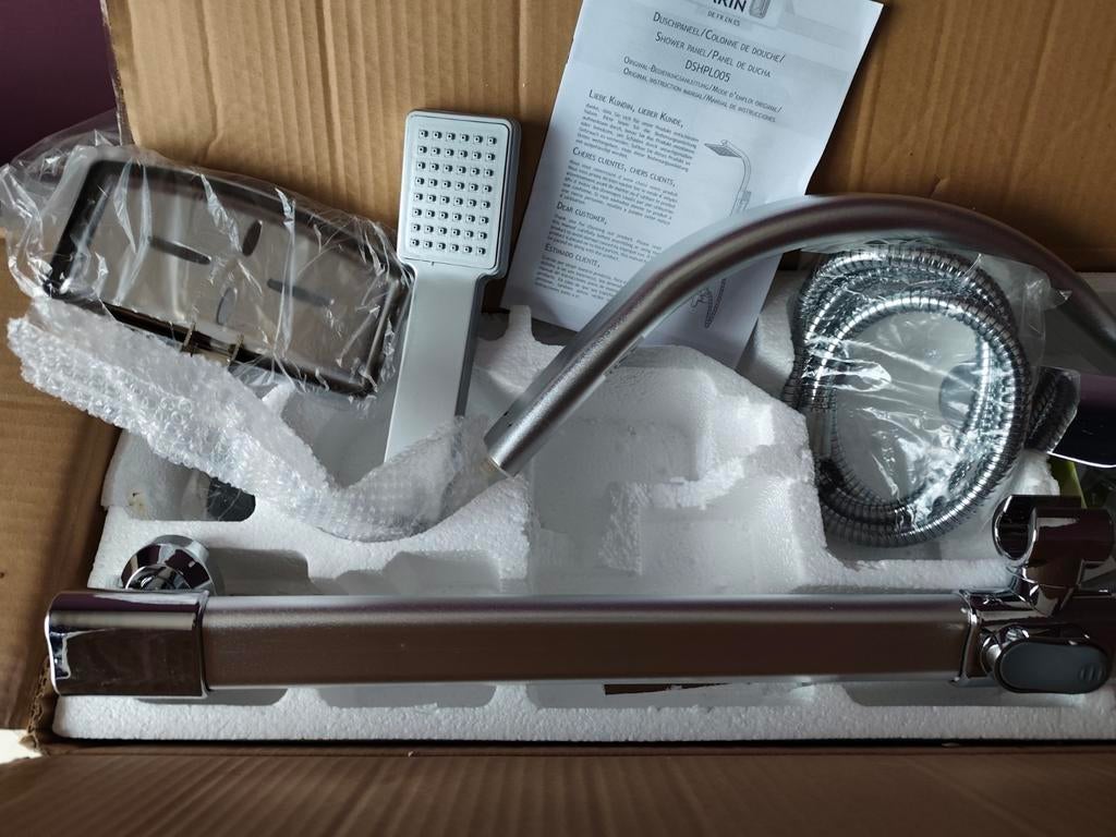 Nieuwe douche zuil met diverse douchekoppen en spaarkop, Ophalen of Verzenden, Nieuw, Overige typen