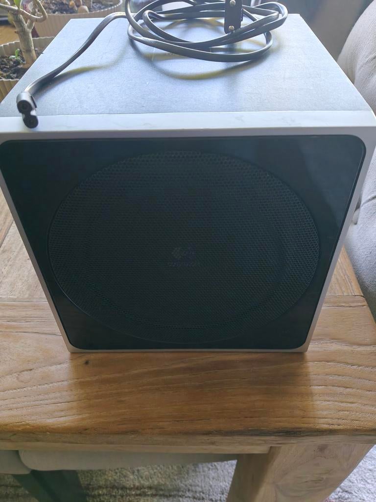Logitech Z4 Subwoofer - Krachtige Bass voor je Audio, Subwoofer, Zo goed als nieuw, Minder dan 60 watt, Ophalen