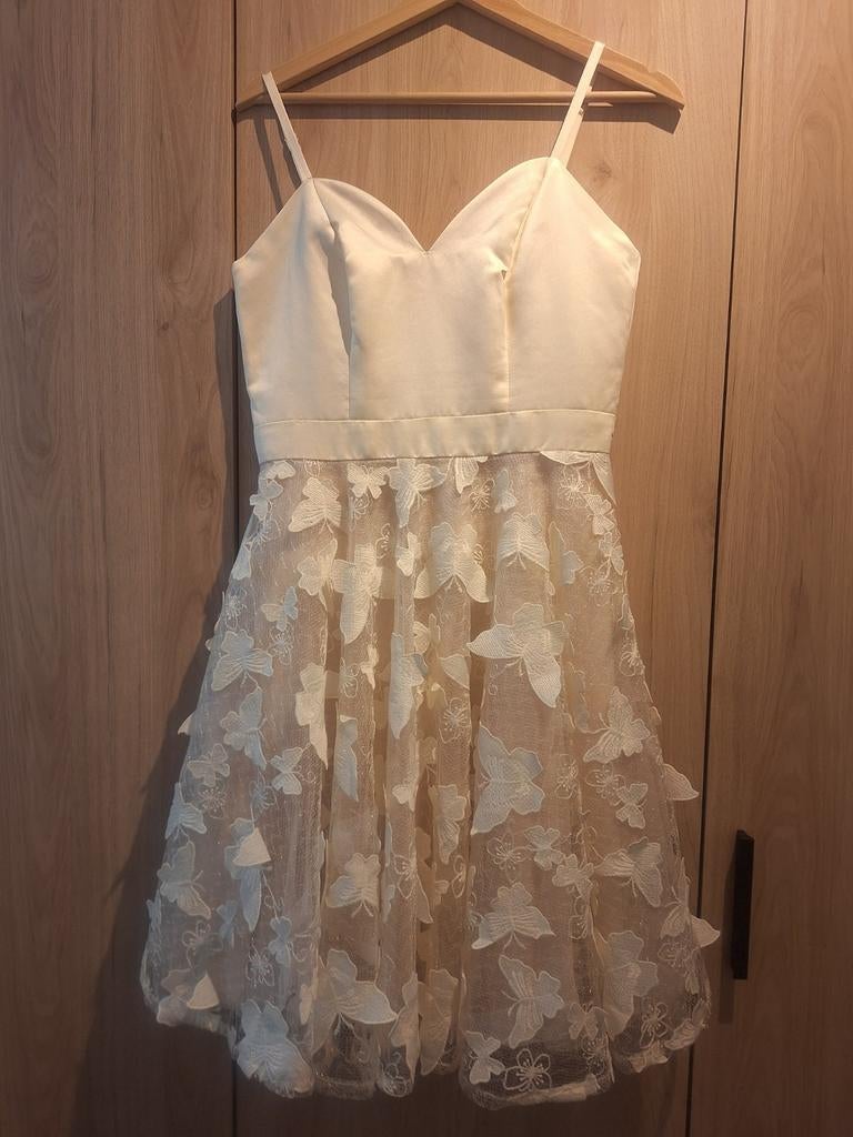 Chi Chi londen vlinder jurk prachtig creme wit uk 10 36, Galajurk, Wit, Ophalen of Verzenden, Zo goed als nieuw