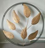 Metalen wanddecoratie goudkleurige bladeren in ring, Ophalen, Zo goed als nieuw