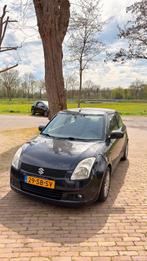 Suzuki Swift 1.3 3D 2005 Zwart, Stof, Origineel Nederlands, Handgeschakeld, 93 pk