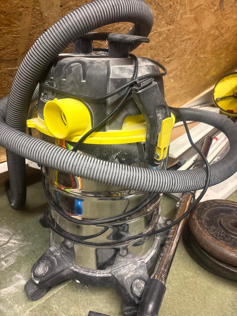 Bouwstofzuiger, Ophalen of Verzenden, Gebruikt, Stofzuiger