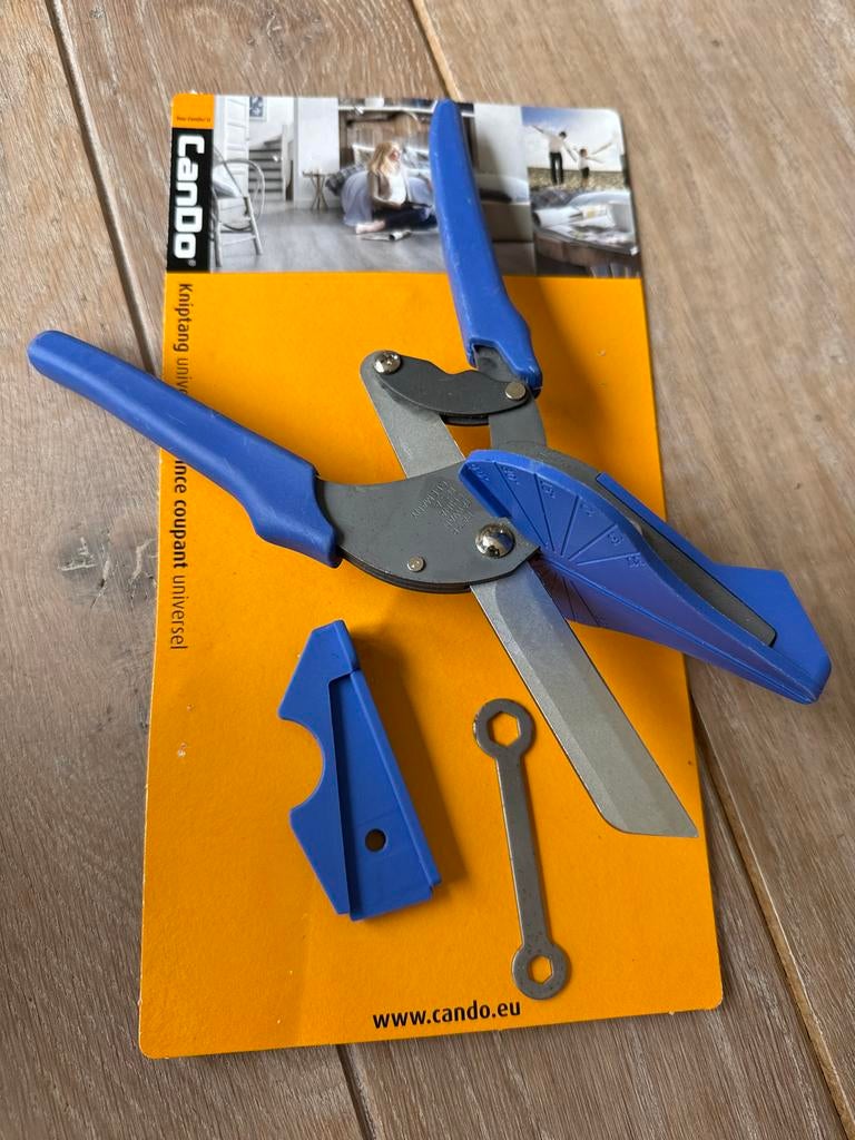 CanDo Universele Kniptang voor kunststof, profielen, etc., Ophalen of Verzenden, Zo goed als nieuw