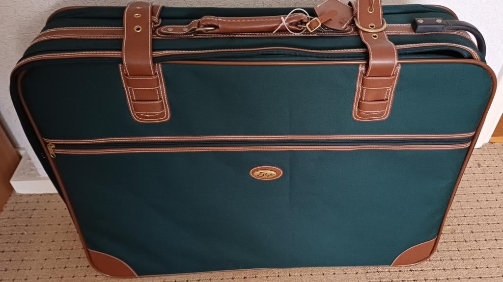 Zgan koffer, merk style., Ophalen, Zo goed als nieuw, Hard kunststof, 70 cm of meer