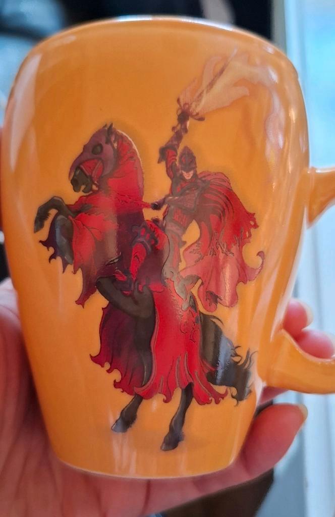 Chocomel Mok Efteling afeelding Raveleijn knight Thomas, Verzamelen, Efteling, Zo goed als nieuw, Gebruiksvoorwerp, Ophalen