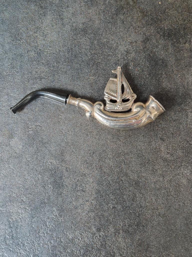 Zilveren bruidengompijpje 19 de eeuw getooid met zeil bootje, Antiek en Kunst, Ophalen of Verzenden, Zilver