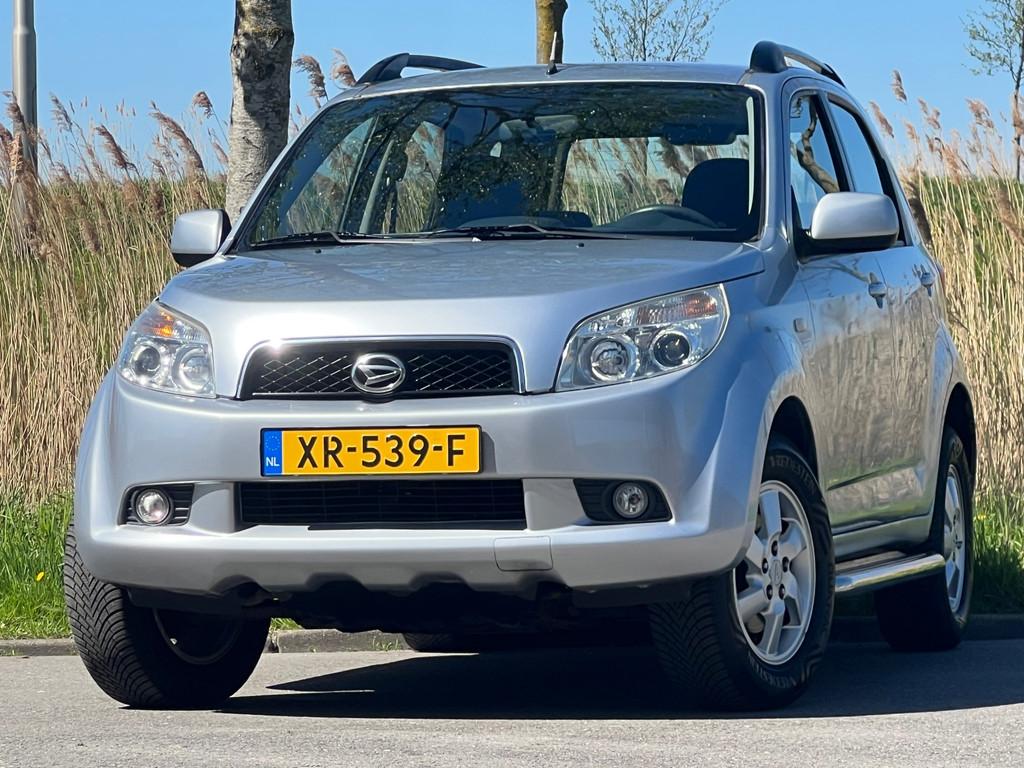 Daihatsu Terios 1.5-16v 2WD - Bright Silver - Slechts 109dkm, Auto's, Daihatsu, 13 km/l, 1350 kg, Gebruikt, 400 kg