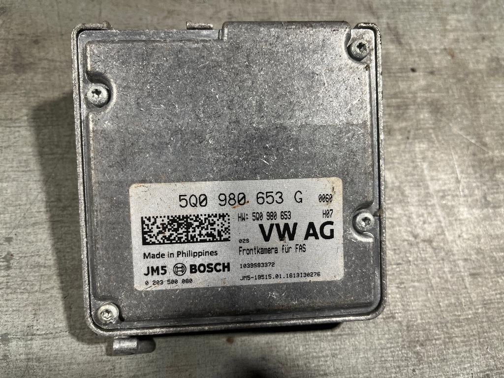 Camera voorzijde met artikelnummer 5Q0980653G, Auto-onderdelen, Elektronica en Kabels, Ophalen of Verzenden, Gebruikt, Seat