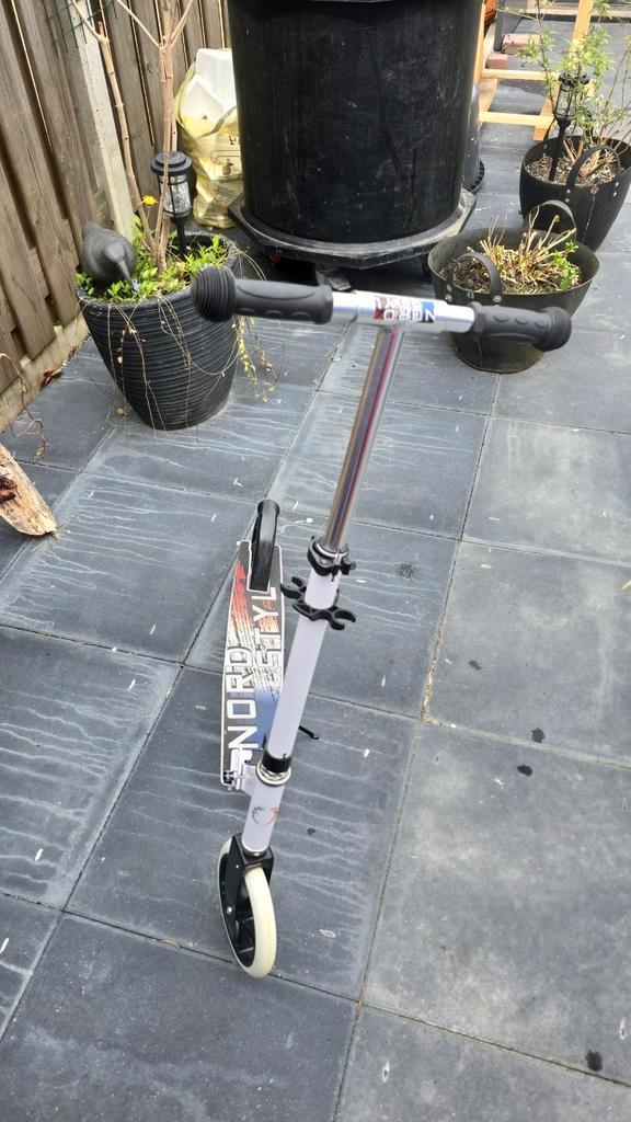 Mooie step - Zo goed als nieuw, Fietsen en Brommers, Steps, Zo goed als nieuw, Gewone step, Ophalen