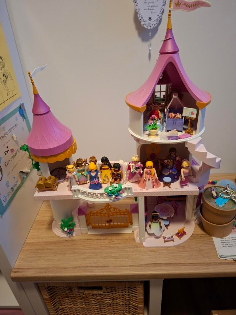 Play mobiel Kasteel met veel poppetjes erbij, Ophalen of Verzenden, Zo goed als nieuw, Poppenhuis