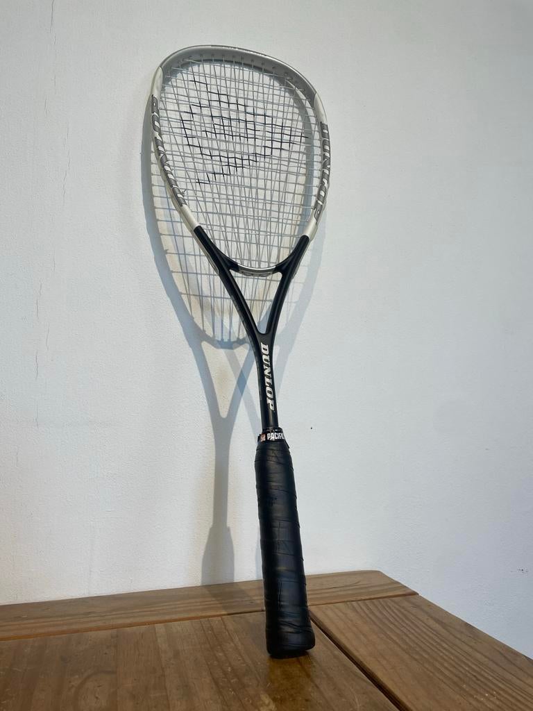 Dunlop Max Plus Ti Squash Racket + Hoes & Ballen, Sport en Fitness, Squash, Ophalen of Verzenden, Zo goed als nieuw, Racket, Met hoes