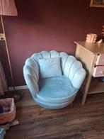 Lichtblauw velvet schelpen stoeltje, Ophalen, Zo goed als nieuw, Minder dan 75 cm, 50 tot 75 cm