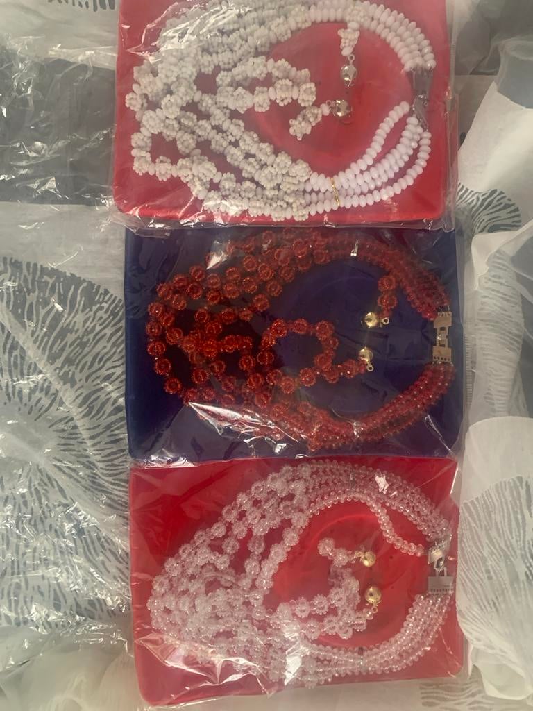 Mooie sieraden set voor dames, Met kristal, Kunststof, Wit, Nieuw