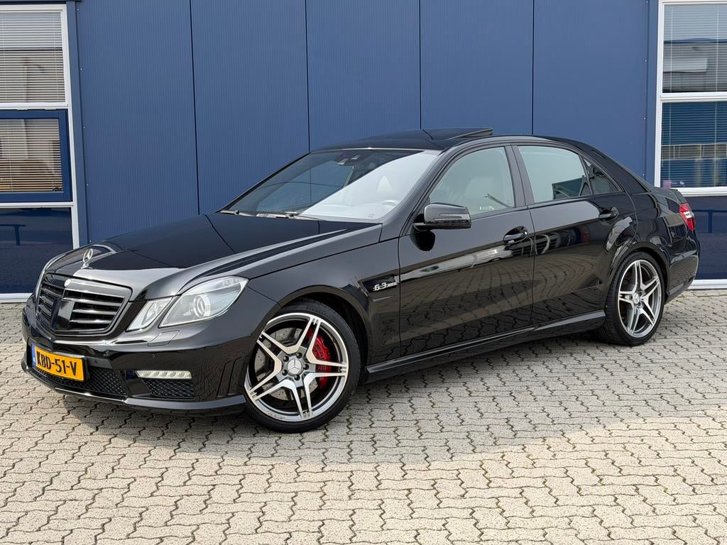 Mercedes-Benz E-Klasse 6.2 E63 AMG 2010 Zwart | VOL!, Auto's, Mercedes-Benz, Automaat, Achterwielaandrijving, Zwart, Leder