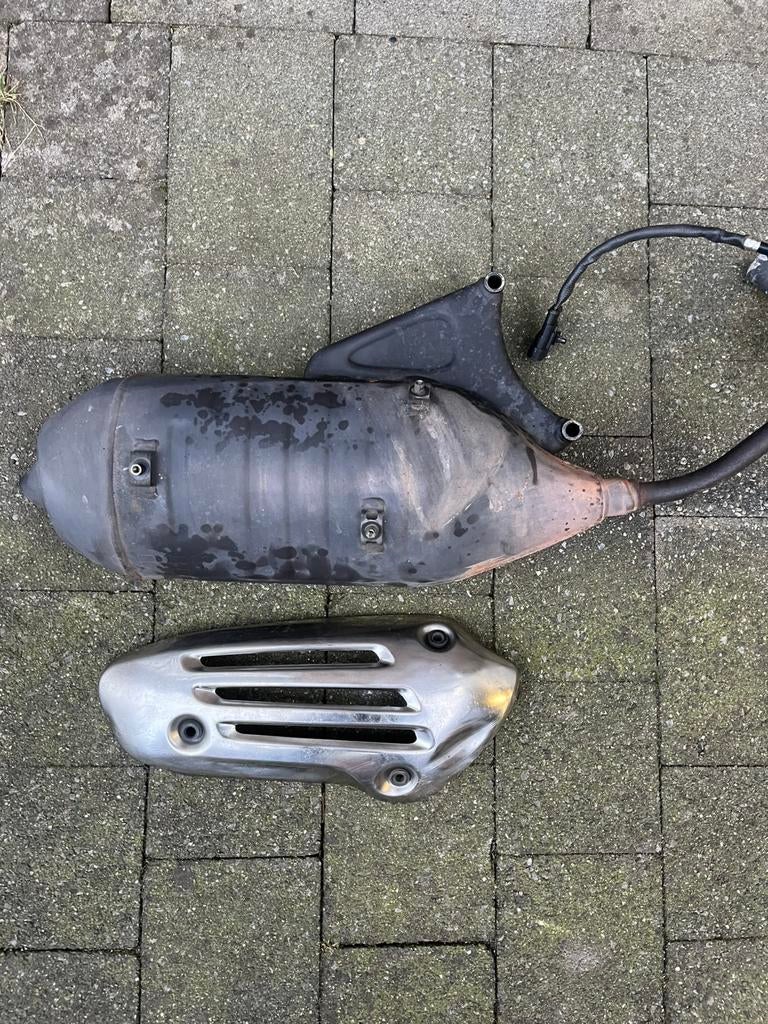 Vespa sprint uitlaat, Ophalen of Verzenden, Zo goed als nieuw