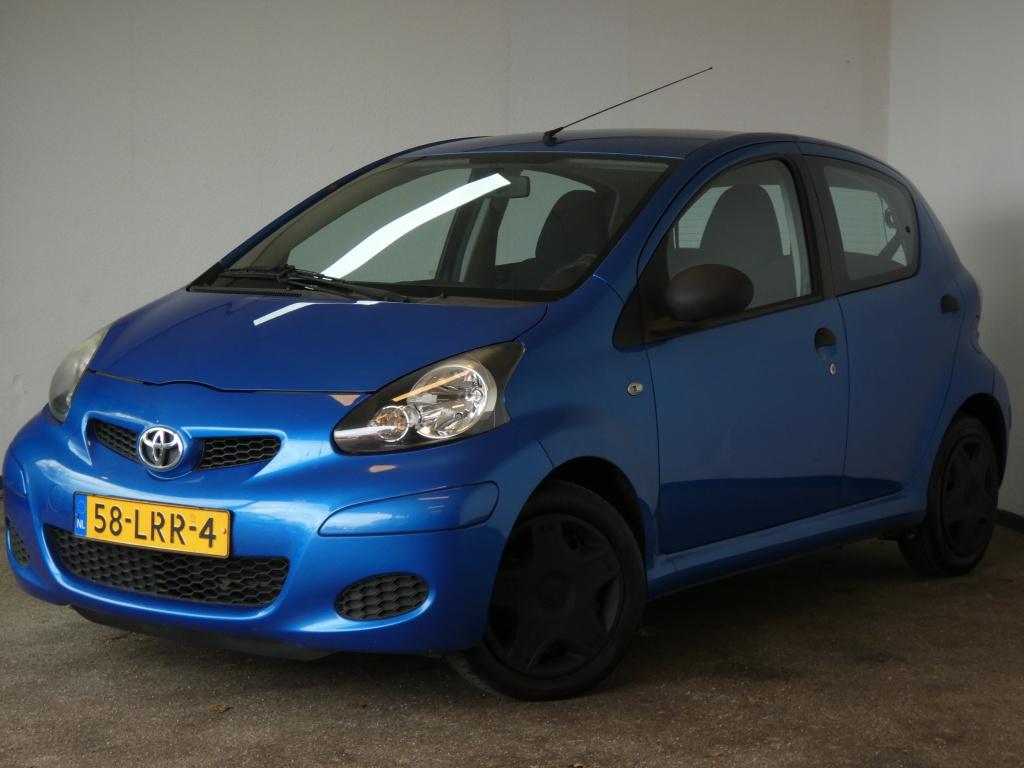 Toyota Aygo 1.0-12V Access (bj 2010), Auto's, Gebruikt, 68 pk, Origineel Nederlands, Bedrijf