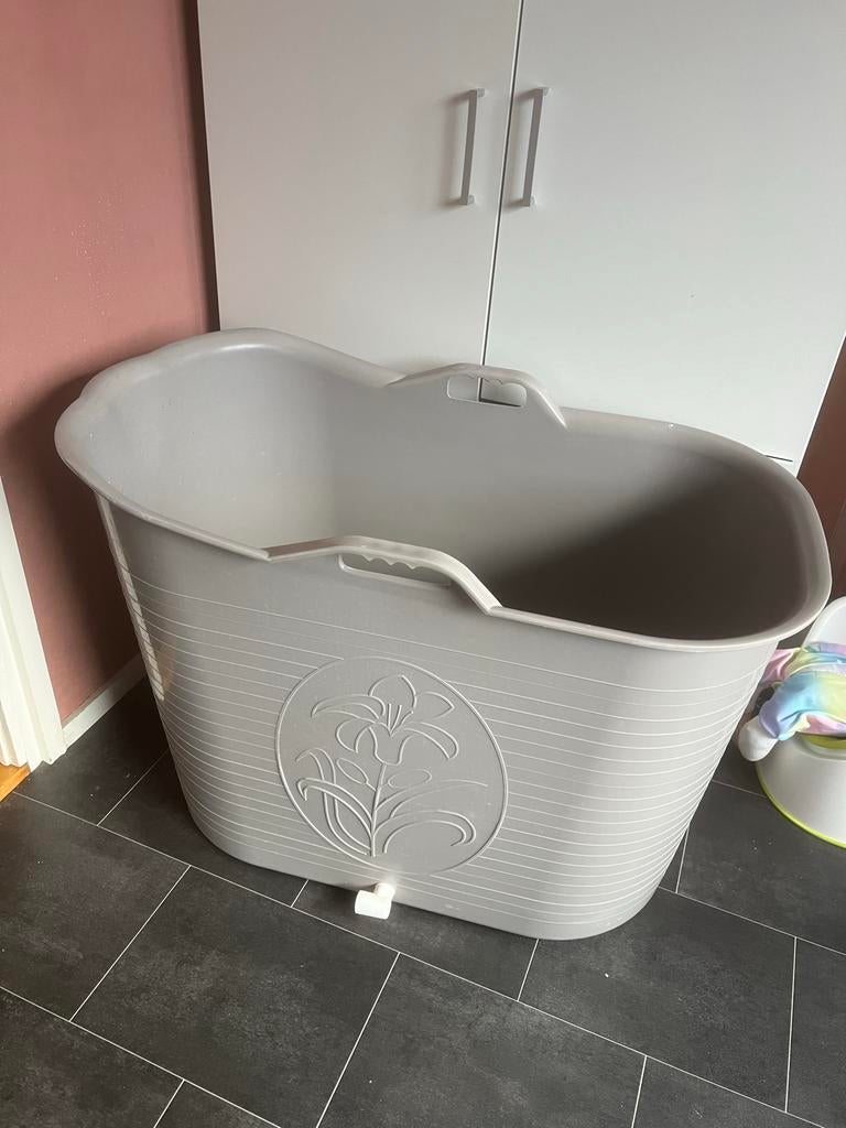 Grijs zitbad voor kinderen of volwassenen, Ophalen, Gebruikt, Badje, Overige merken