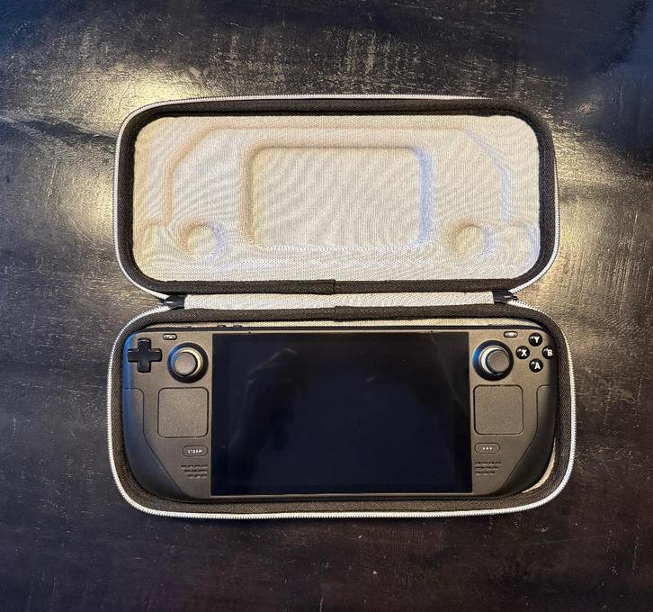 Een complete en zeer nette Steam Deck 512GB (LCD), Spelcomputers en Games, Games | Pc, Zo goed als nieuw, Overige genres, 1 speler