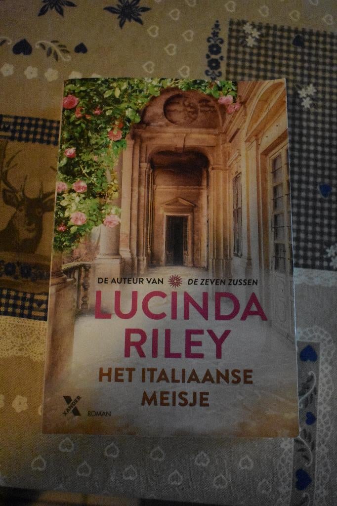 9 boeken van Lucinda Riley, € 4,00 per stuk, Ophalen of Verzenden, Zo goed als nieuw, Lucinda Riley