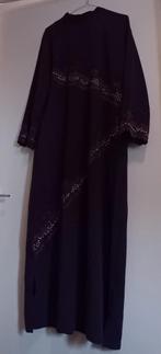 Elegante Abaya uit Indonesië  Aubergine kleur, Maat 38/40 (M), Paars, Ophalen of Verzenden, Onbekend