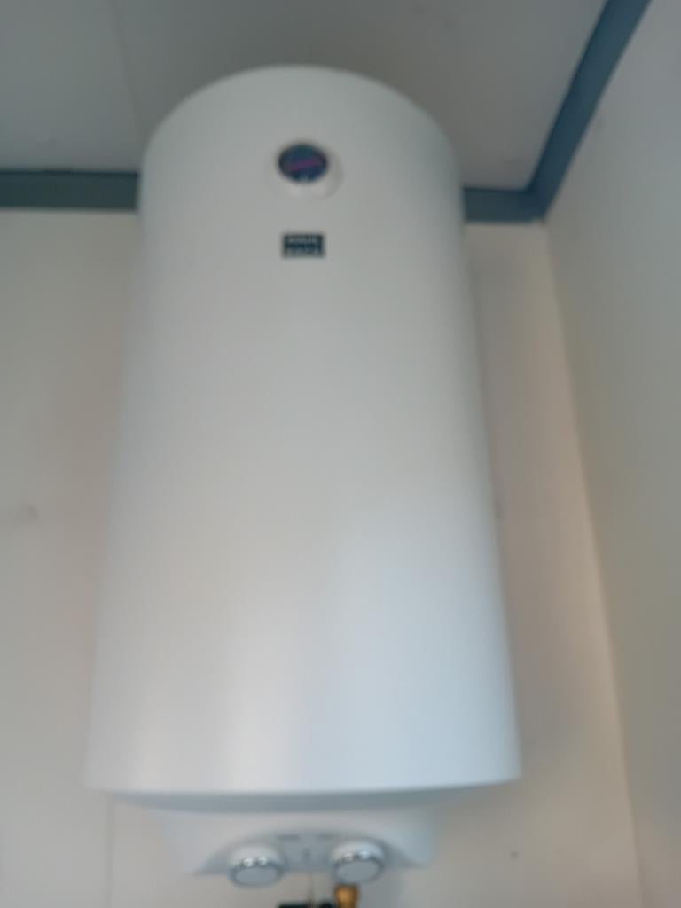 Boiler 50 liter, Doe-het-zelf en Verbouw, Ophalen, 20 tot 100 liter, Boiler, Minder dan 3 jaar oud